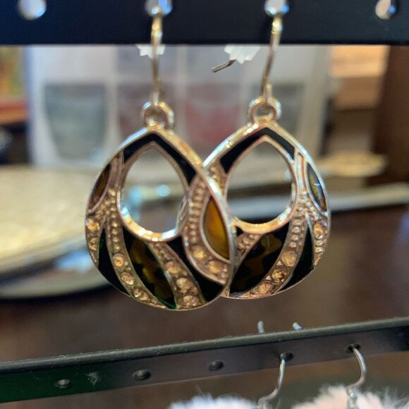 Black and gold teardrop earrings - Picture 1 of 4